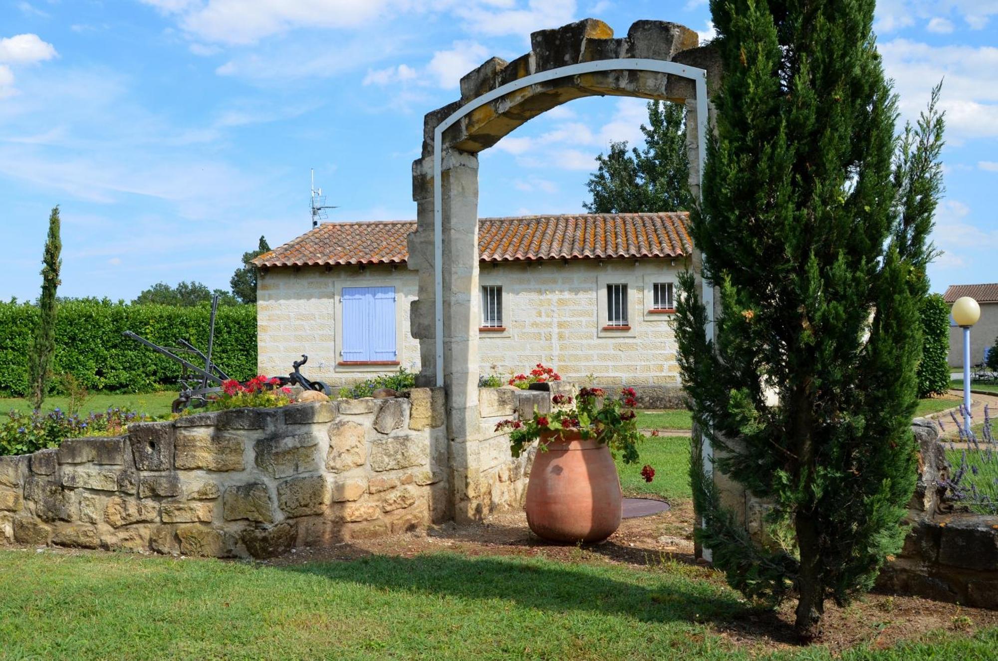 Residence Vacances Fontenelle Raphèle Bagian luar foto